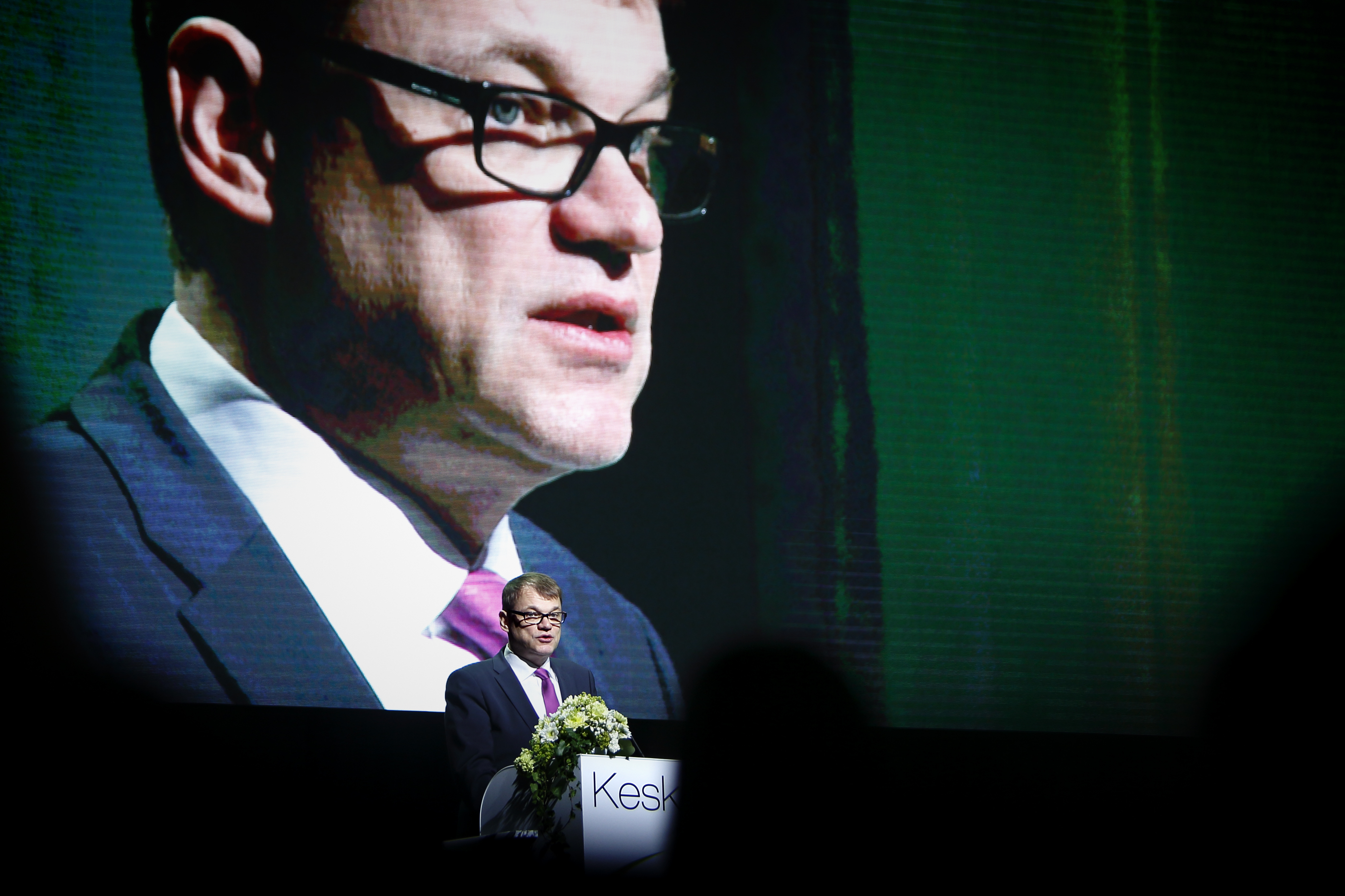 Pääministeri Juha Sipilä (kesk.) kertoo hakevansa parhaillaan EU-maiden johtajilta tukea keskuksen perustamiselle ja sijoittamiselle Suomeen. Arkistokuva.