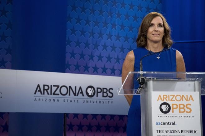 Senaattiin ehdolla ollut Martha McSally valmistautui tv-väittelyyn Phoenixissa lokakuussa 2018. KUVA: EPA/RICK D'ELIA