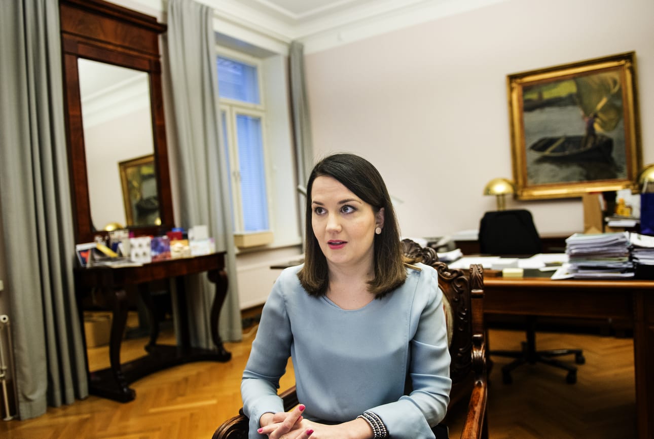 Opetus- ja kulttuuriministeri Sanni Grahn-Laasonen aikoo esittää vieraiden kielten suullisia kokeita osaksi ylioppilastutkintoa.