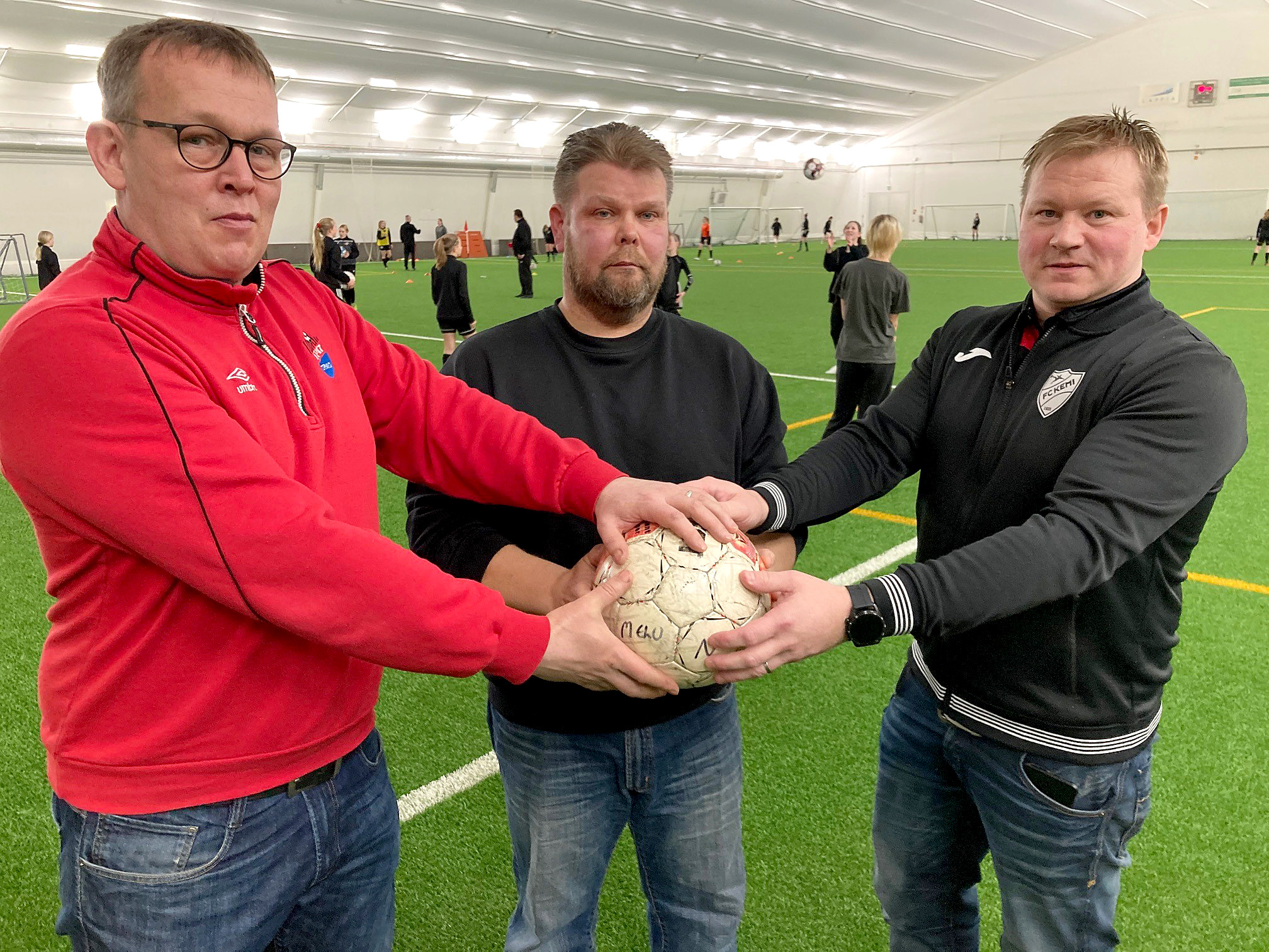Yhteen hiileen puhaltaen - TP-47, FC Kemi ja MelU solmivat yhteistyösopimuksen