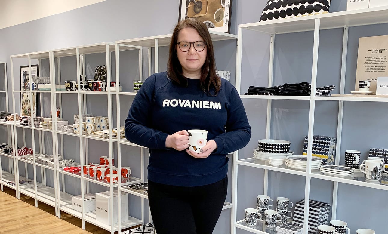 Ellinoora Neitolan yritykseen kuuluu myös kivijalkakauppa Braunschweigissa. Yrityksen nimi 65°NORD tulee Oulun kaupungin sijainnista. Oulussa Neitola tapasi nykyisen puolisonsa Kevinin.