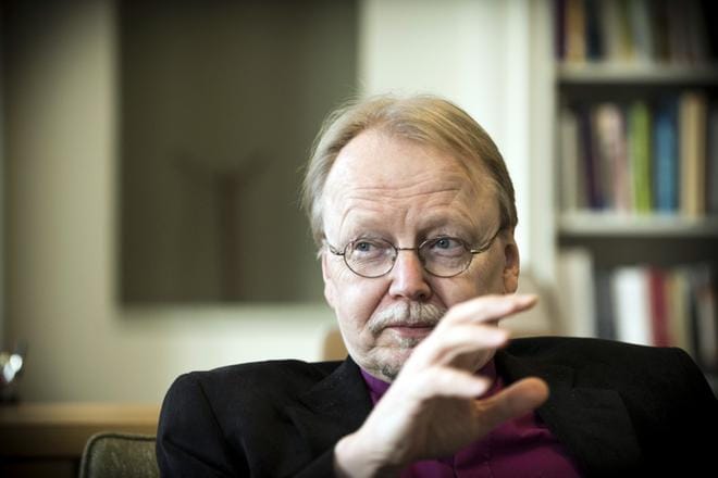 Kari Mäkisen hiljaisessa kirkossa asuu luontainen taju siitä, ettei isoja asioita ratkaista äänestämällä. KUVA: Ari-Matti Ruuska