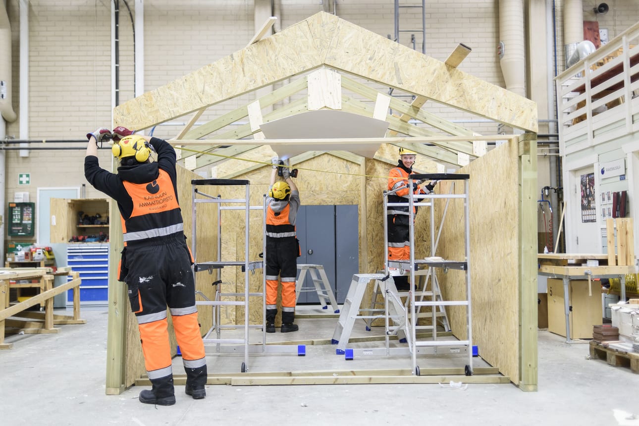 KAOn Kuusamon toimipaikasta valmistui osaajia muun muassa rakennusalalle.