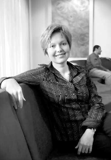 Erityistä apua tarvitaan. Merja Laitinen sanoo, että yhteiskunnassamme ei ole kes-kusteltu riittävästi siitä, kuka kantaa vastuun uhrien autta-misesta, palveluista ja tuesta.
