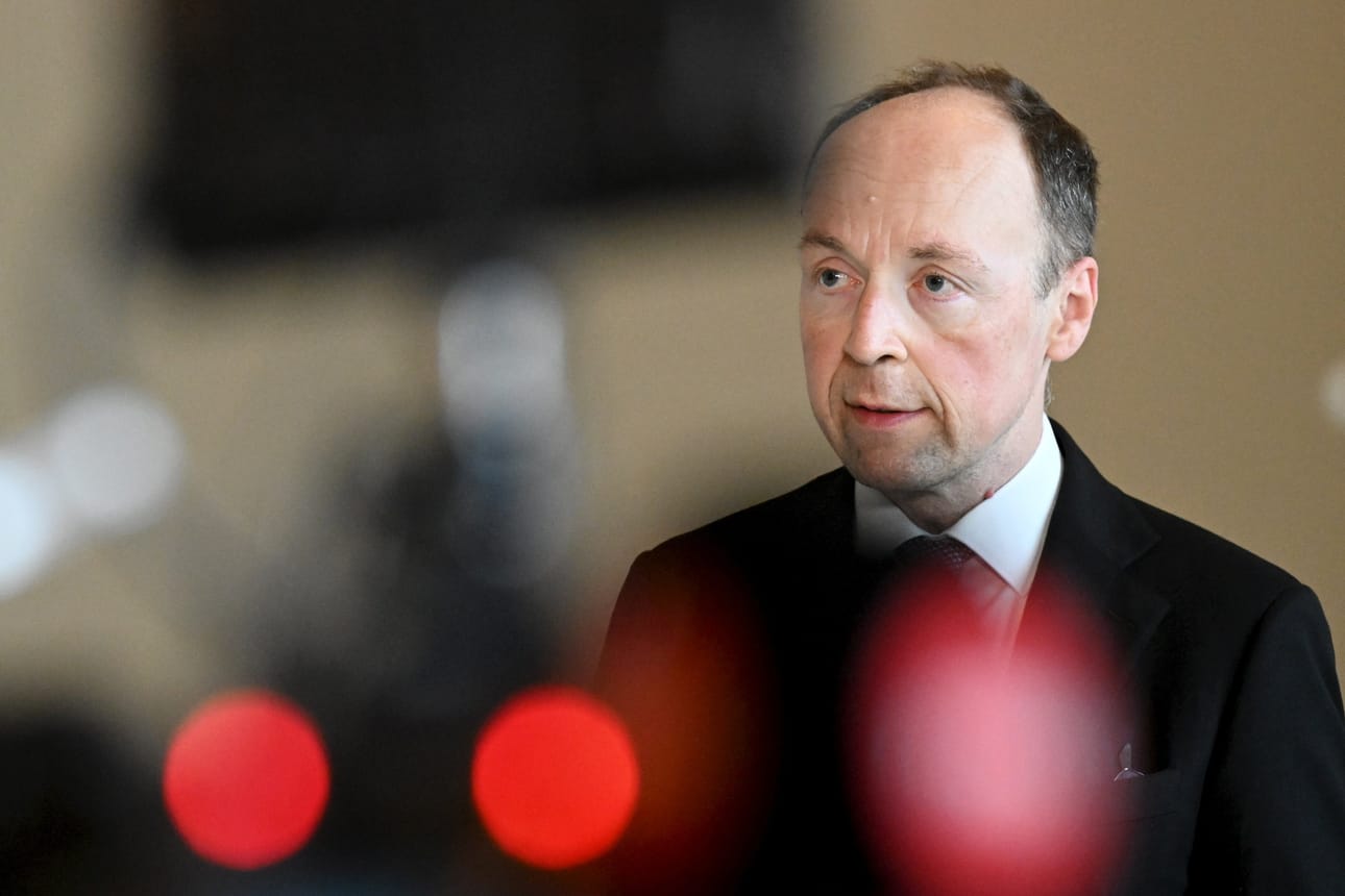 Eduskunnan puhemies Jussi Halla-aho (ps.) toivoo, ettei eduskunnan huomisessa rasismikeskustelussa kyseenalaisteta toista mieltä olevien ihmisten mielipiteiden legitimiteettiä. LEHTIKUVA / Jussi Nukari