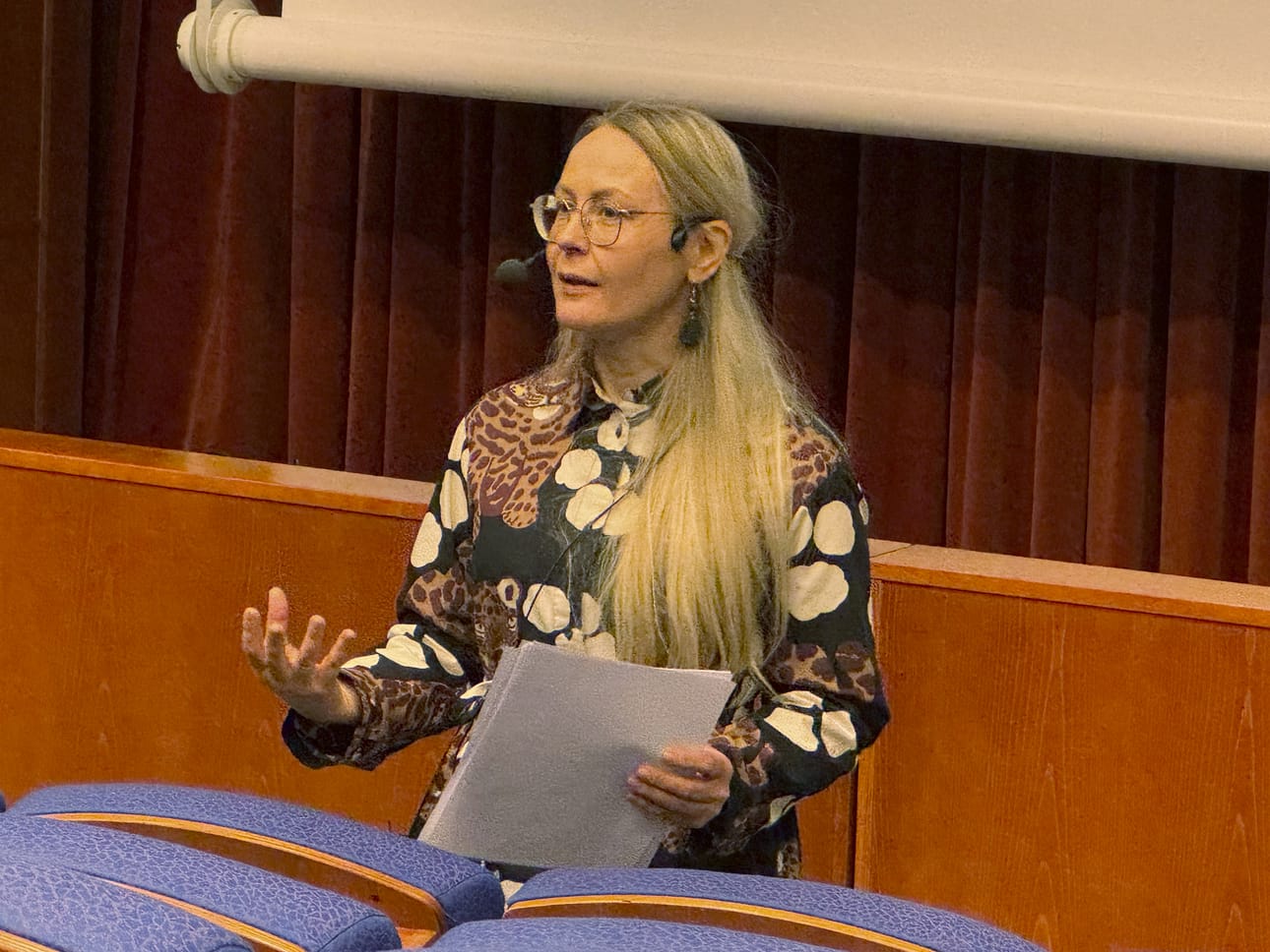 – Haluamme jatkaa Haapaveden Opistolla Konrad ReijoWaaran viitoittamalla tiellä. Olla tiedon ja taidon majakka, apulaisrehtori Sari Keskimaa kertoo.