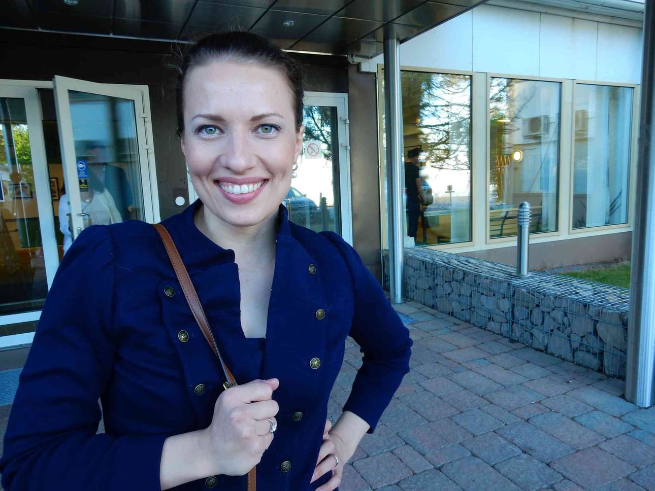 Ida Elinan kantelekonsertti veti salin täyteen yleisöä. Soittaja sai kehuja pitkin iltaa folkeilla olleelta väeltä. Oulaistelaislähtöinen kanteletaituri on hiljattain palannut Amerikkaan suuntautuneelta kiertueeltaan.