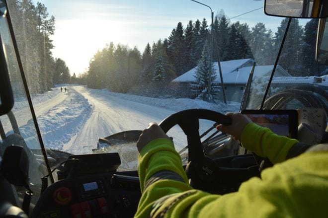 Mustasaaressa suunnitellaan lumenaurausten kilpailuttamista uudestaan. Arkistokuva.