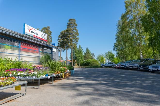 Alajärvellä toimipaikkaansa pitävä Cars Perho Oy. KUVA: TEEMU NIEMELÄ