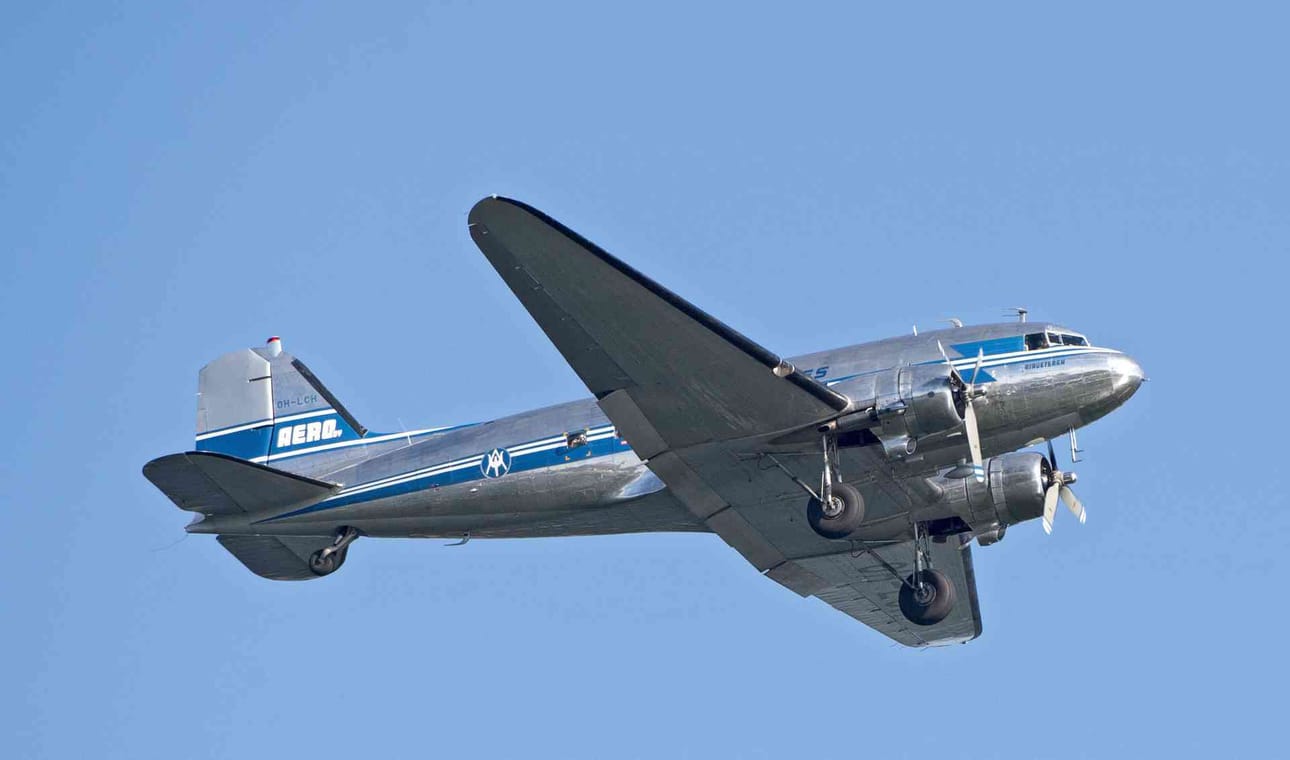 Douglas DC-3.