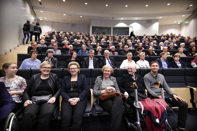 Juhlassa nähdyssä, 1967 ensiesitetyssä dokumenttielokuvassa Seinäjokea kuvataan Etelä-Pohjanmaan kasvavaksi ja voimakkaasti kehittyväksi keskukseksi. Tismalleen samat sanat ovat käytössä tälläkin hetkellä, totesi Pasi Kivisaari, joka avasi juhlan.