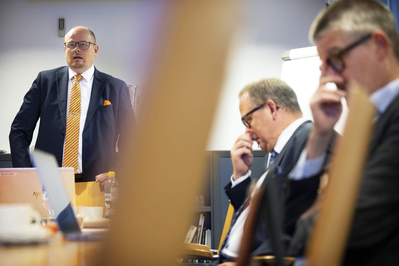 Vasekin toimitusjohtaja Stefan Råback, hallituksen puheenjohtaja Tomas Häyry ja juhlakirjan kirjoittaja Lars Rosenblad pitävät Vasekin merkitystä Vaasan seudun kehittymiselle ensiarvoisen tärkeänä. Kolmikko osallistui juhlakirjan julkistukseen tiistaina.