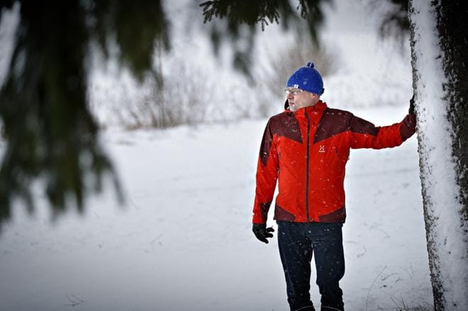 Alajärven kaupunginjohtaja Vesa Koivusen mieli rentoutuu luonnossa. KUVA: TOMI KOSONEN