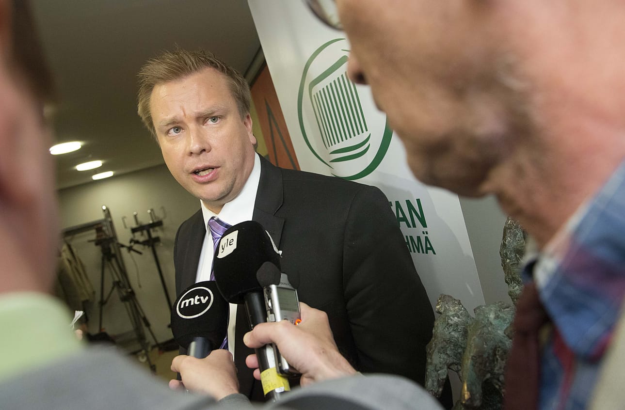 Antti Kaikkonen valittiin keskustan uudeksi eduskuntaryhmän puheenjohtajaksi.