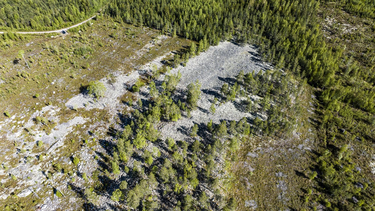 Museoviraston tutkija oli ällikällä lyöty tutustuessaan Pirttivaaran jätinkirkkoon. Kohde oli hänestä mielettömän hieno, eikä sitä ole vielä kovin tarkasti tutkittu.