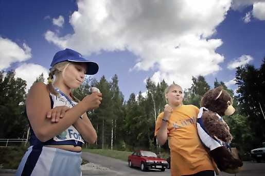 Ilona Holappa on Finlandia Junior Gamesissa toista ja isosisko Iida-Maria kolmatta kertaa.
