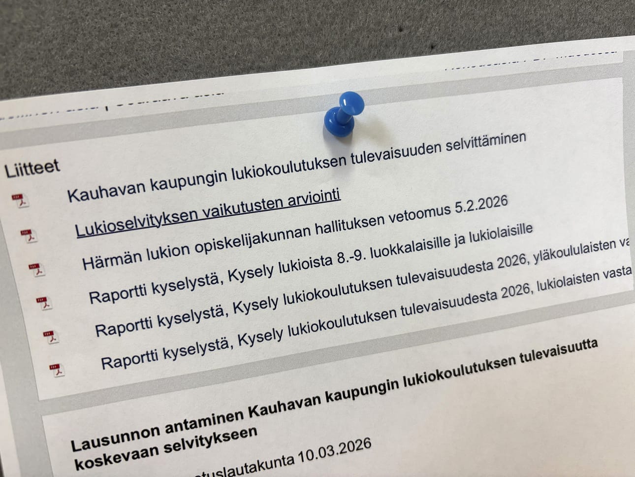 Kasvatus- ja opetuslautakunta keskusteli lukiokoulutuksen tulevaisuudesta tunnin ja kolme varttia. Kaksi lautakunnan jäsentä vaatii keskustelun pohjalta syntyneen päätöksen kumoamista.