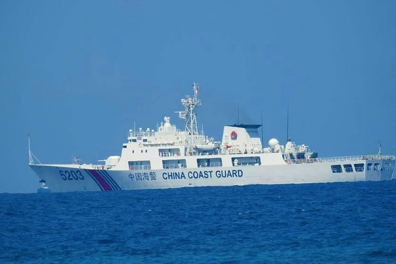 Arkistokuvassa Kiinan rannikkovartioston alus Etelä-Kiinan merellä. LEHTIKUVA/AFP