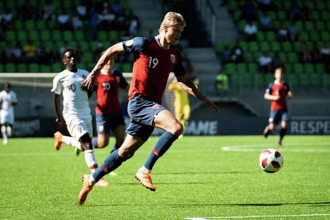 Norjan Erling Braut Håland oli jatkuva riesa Portugalin puolustukselle. Kuva: Samppa Toivonen