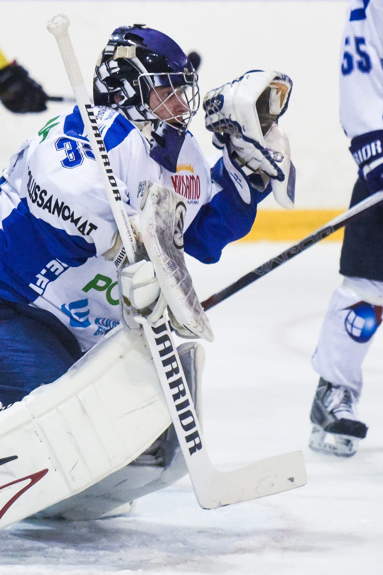 Joonas Ulkuniemellä riitti töitä PaKa-maalilla viikonlopun otteluissa.