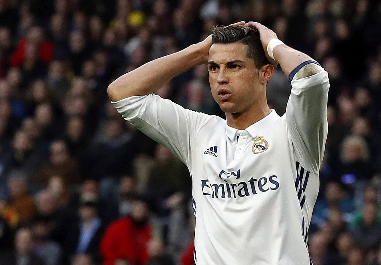 Cristiano Ronaldo on sopinut maksavansa 18,8 miljoonan euron korvaukset Espanjan verottajalle osana sopimusta, jolla Real Madridin ja Portugalin tähtipelaaja sopii syytteensä veronkierrosta.