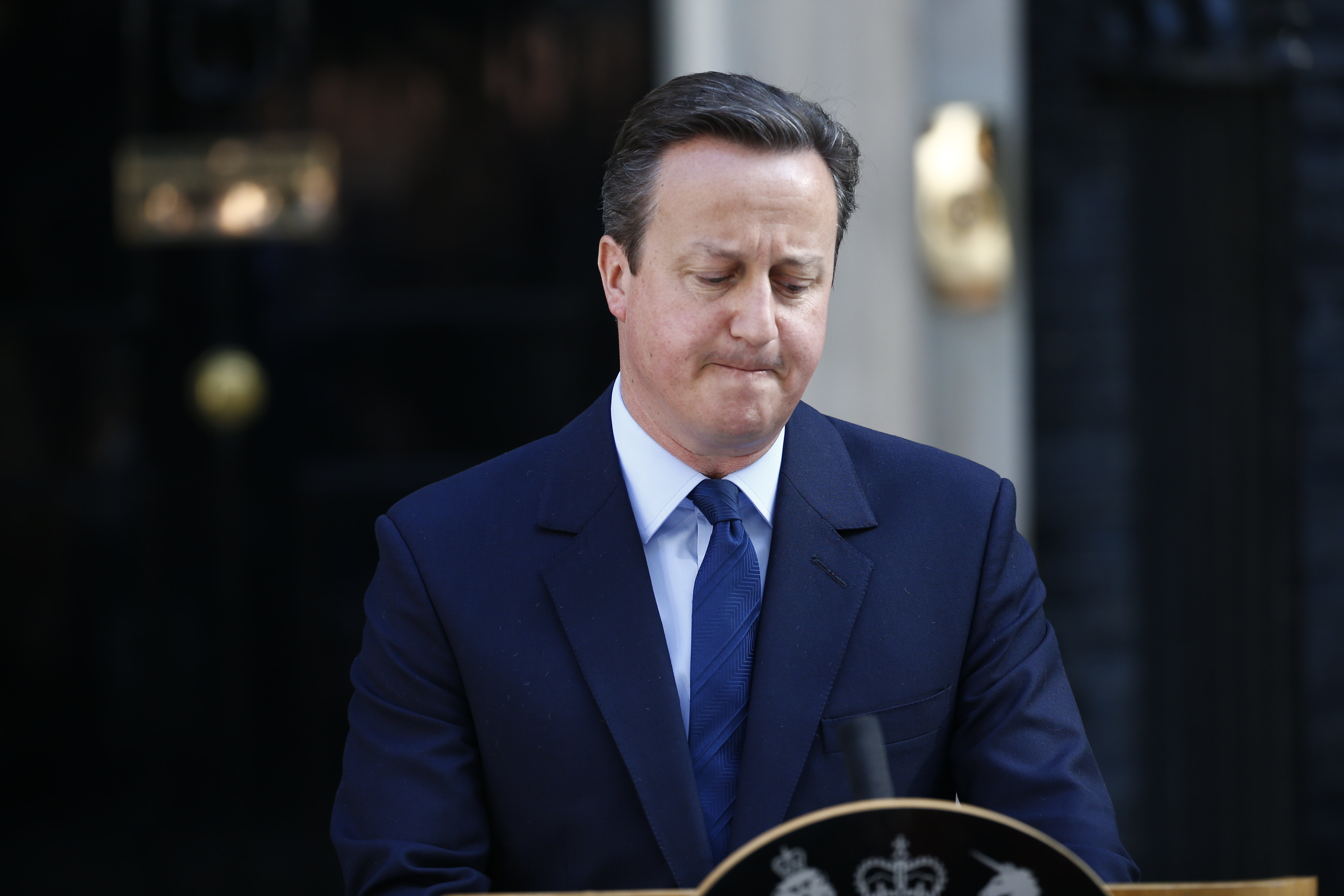 Pääministeri David Cameron sanoi eilen eroavansa tehtävästään ja jättävänsä EU-neuvottelut seuraajalleen. 