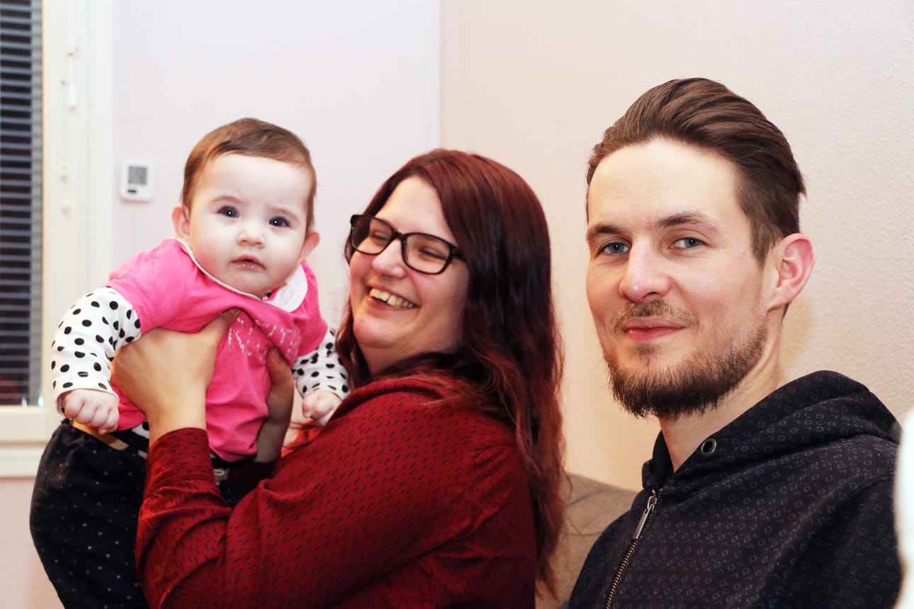 Kaarle ja Marie ovat miettineet, muuttavatko sukunimensä Heikkiseksi, jotta se olisi suomalaisille helpompi lausua ja kirjoittaa. Päätöstä ei ole vielä tehty.