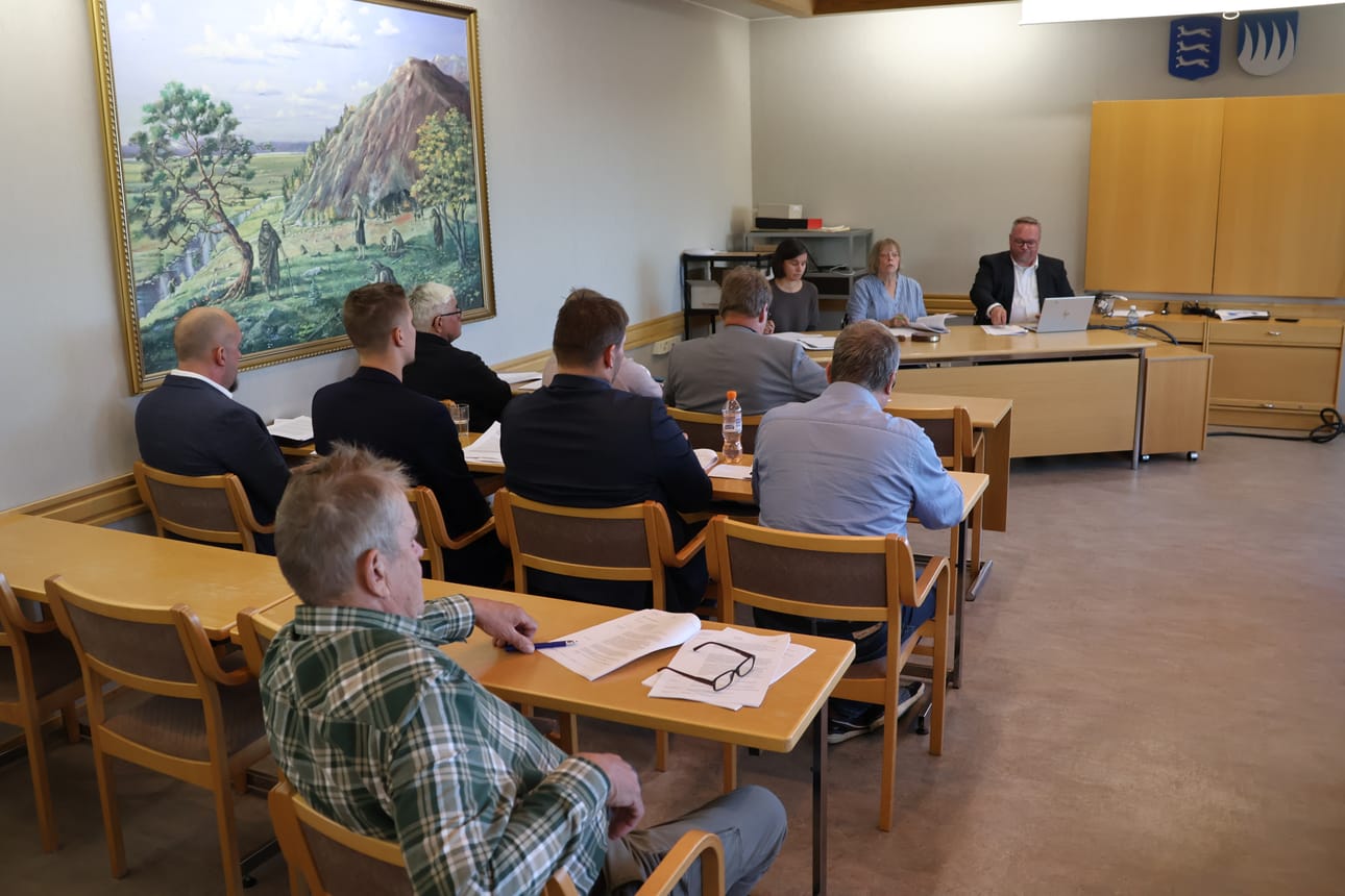 Maanantaina syyskautensa avannut Karijoen kunnanvaltuusto päätti toimista talouden tasapainottamiseksi. Asiaa on käsitelty viime vuoden alusta lähtien.