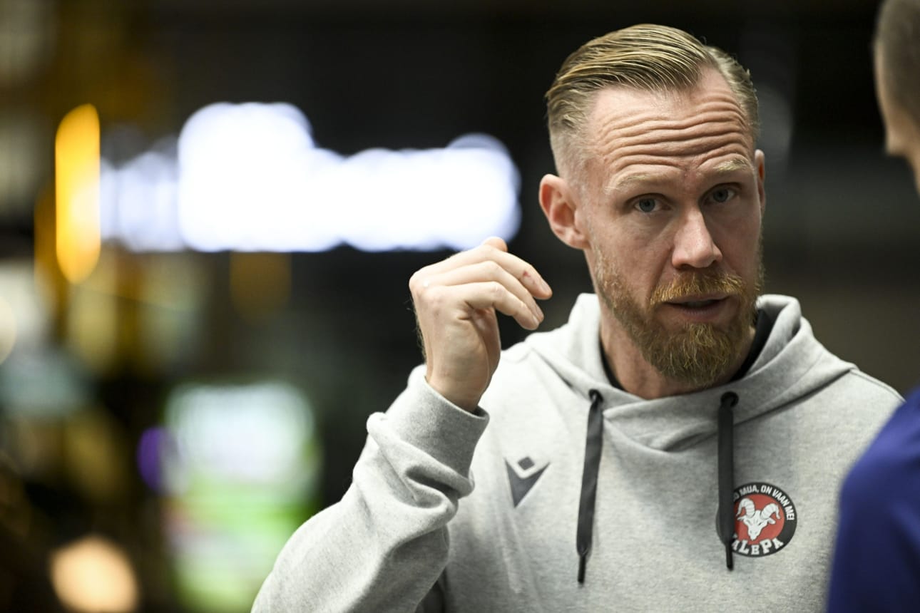 Mikko Esko aloittaa kaikkiaan yhdennentoista kautensa VaLePassa. LEHTIKUVA / EMMI KORHONEN