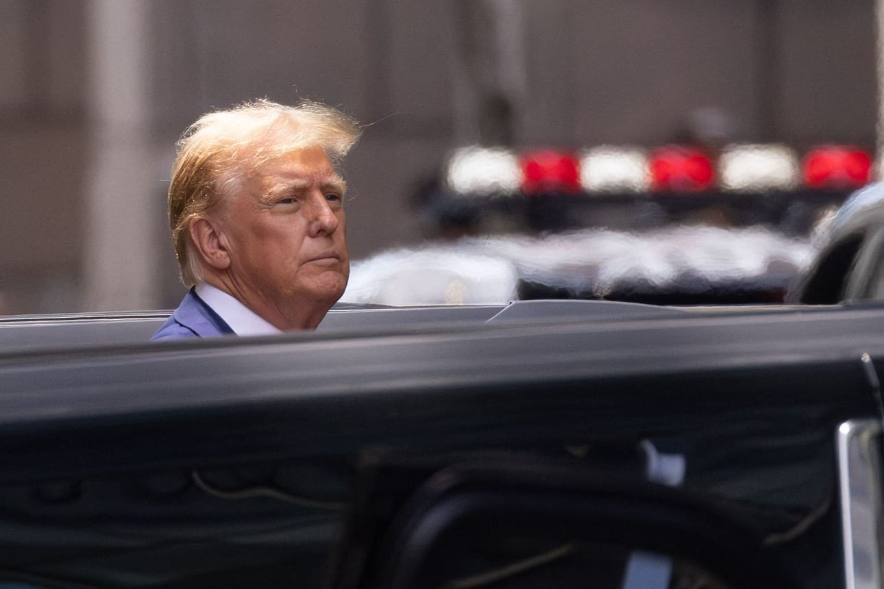 Georgiassa on Donald Trumpin lisäksi syytettynä lähes 20 muuta ihmistä, mukaan lukien Trumpin entinen asianajaja Rudy Giuliani ja Valkoisen talon entinen kansliapäällikkö Mark Meadows. LEHTIKUVA/AFP