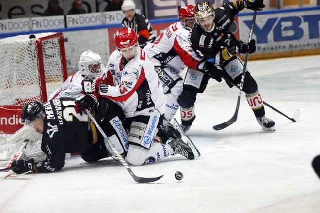 Kärpät kukisti Sportin peräti 8-1 lauantaina Oulussa. Kuva: Jukka Leinonen