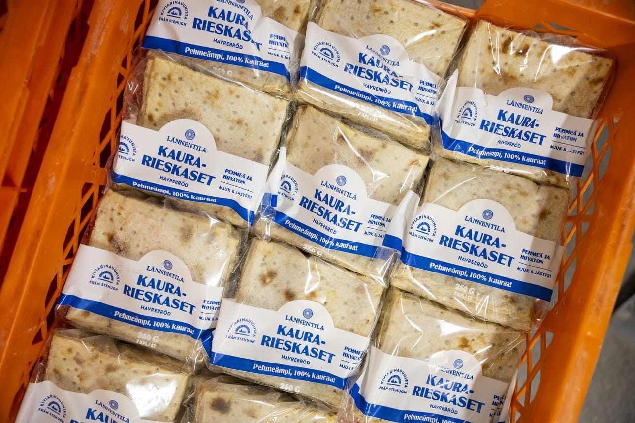 Lännentila Oy osti rieskaleipomon Oulusta muutama vuosi sitten. Oulussa valmistettuja rieskoja viedään Etelä-Suomen kauppoihin asti.