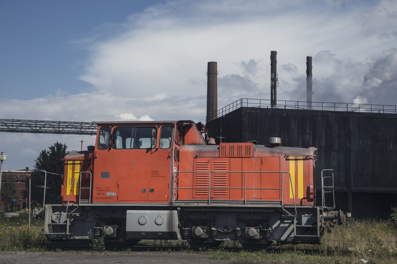 Arkistokuva junanveturista Rautaruukilta. Samantapainen veturi karkasi Rautaruukilta perjantaiaamuna.