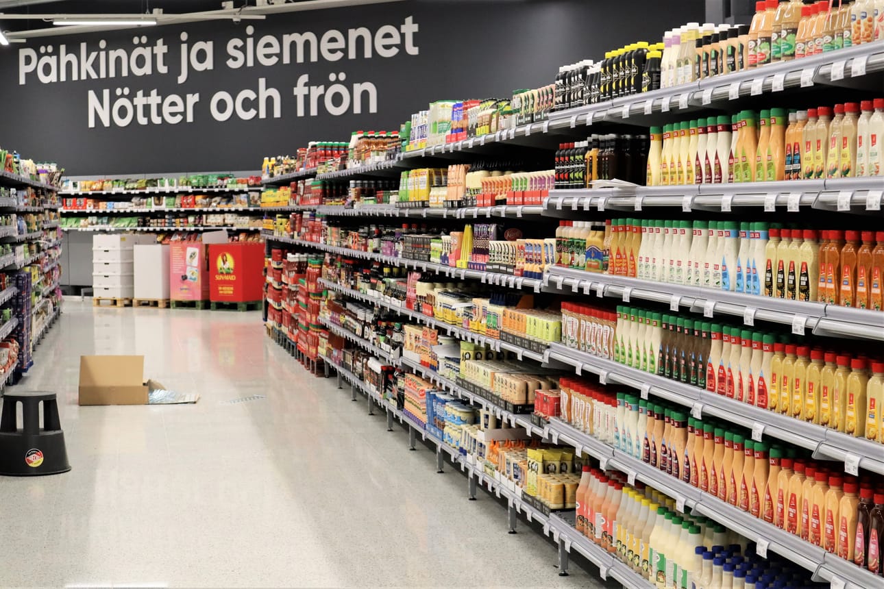 Kuivatuotteet ja hyvin säilyvät elintarvikkeet ovat jo hyllyillä.
