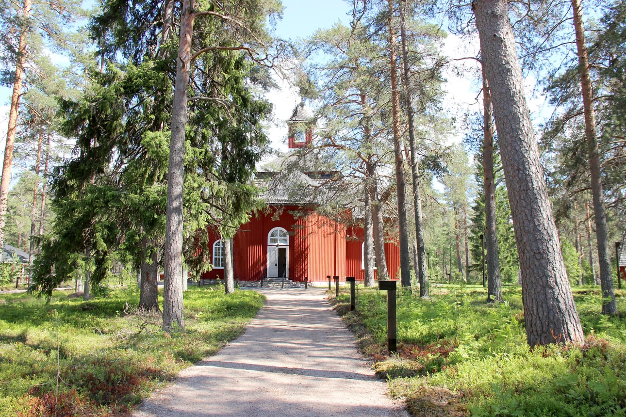 Pudasjärven seurakunnan kirkkoherran valintaprosessi etenee.