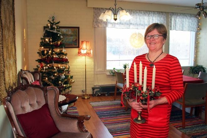 – Liisankodin kotimajoituksessa on kaikki tip top joulua varten, tuumasi alahärmäläinen Anna-Liisa Hanhimäki. KUVAT: MIA KÄRKKÄINEN