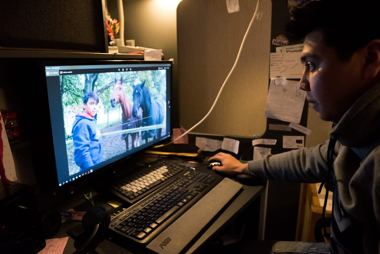 15-vuotias Ibrahim Fetz kohtasi pakomatkallaan Saksassa hevosia, jollaisia hän oli nähnyt lammaspaimenten käyttävän Iranissa.
