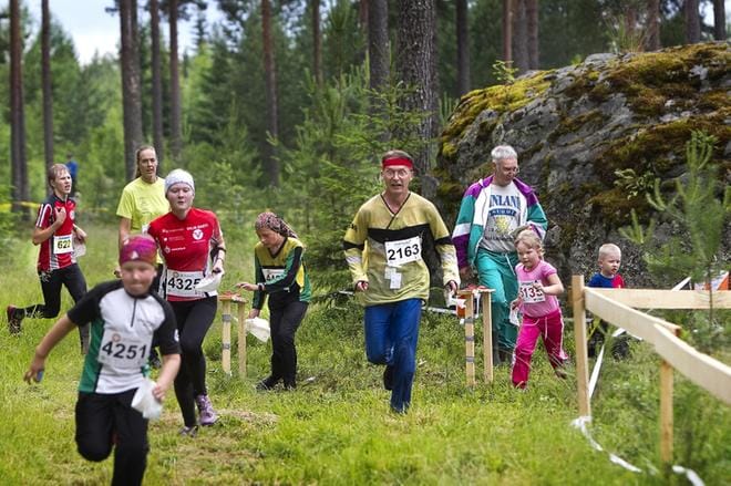 Lähes 3 200 suunnistajaa kirmaisi täyttä vauhtia maaliin kuusi vuotta sitten Jurvan Pässilässä alkaneella kansainvälisellä 29. Fin5-suunnistusviikolla.Kuva: Harri Toivola