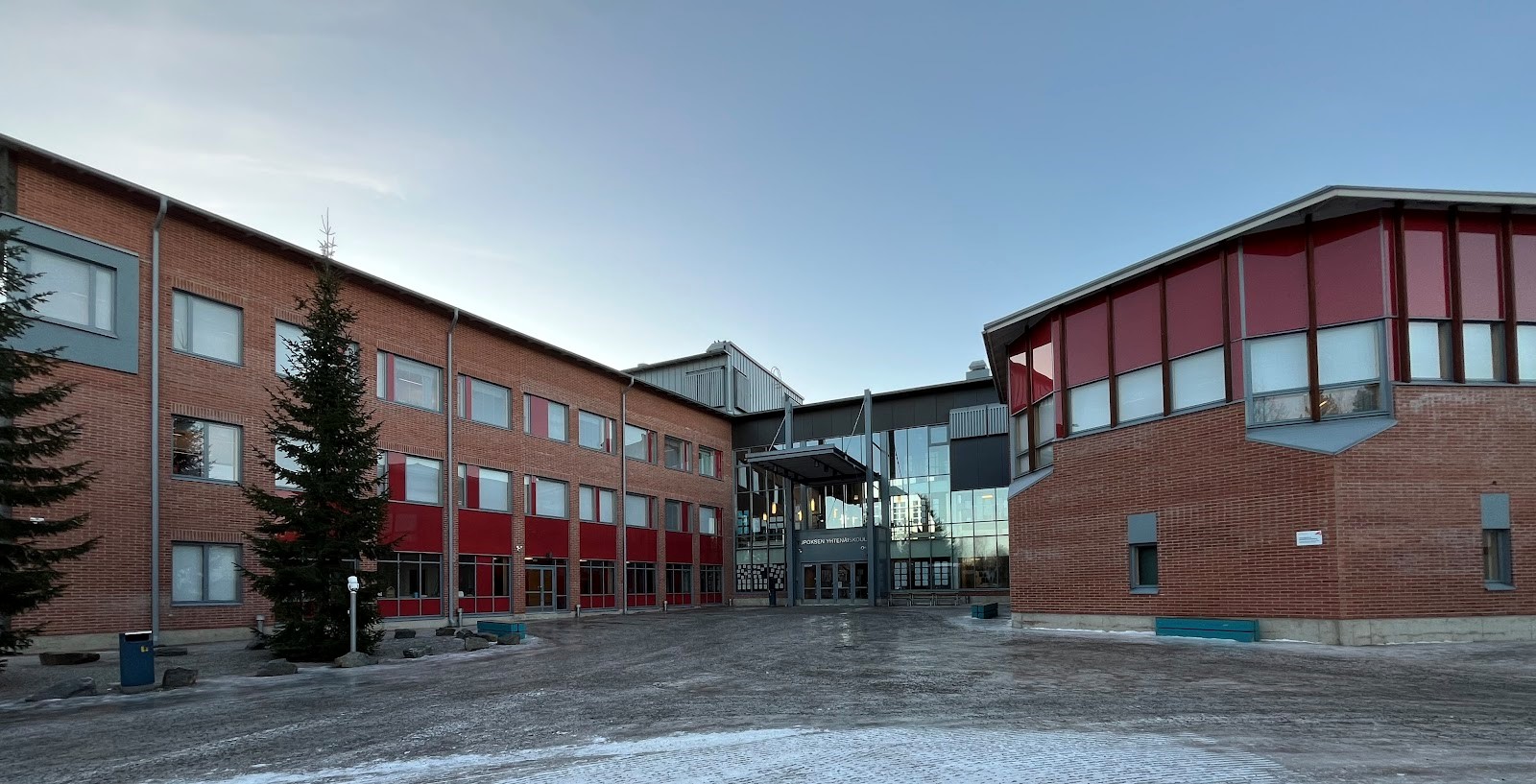 Tupoksen tukioppilaat tuovat hauskoja tapahtumia ja yhteishenkeä koululle