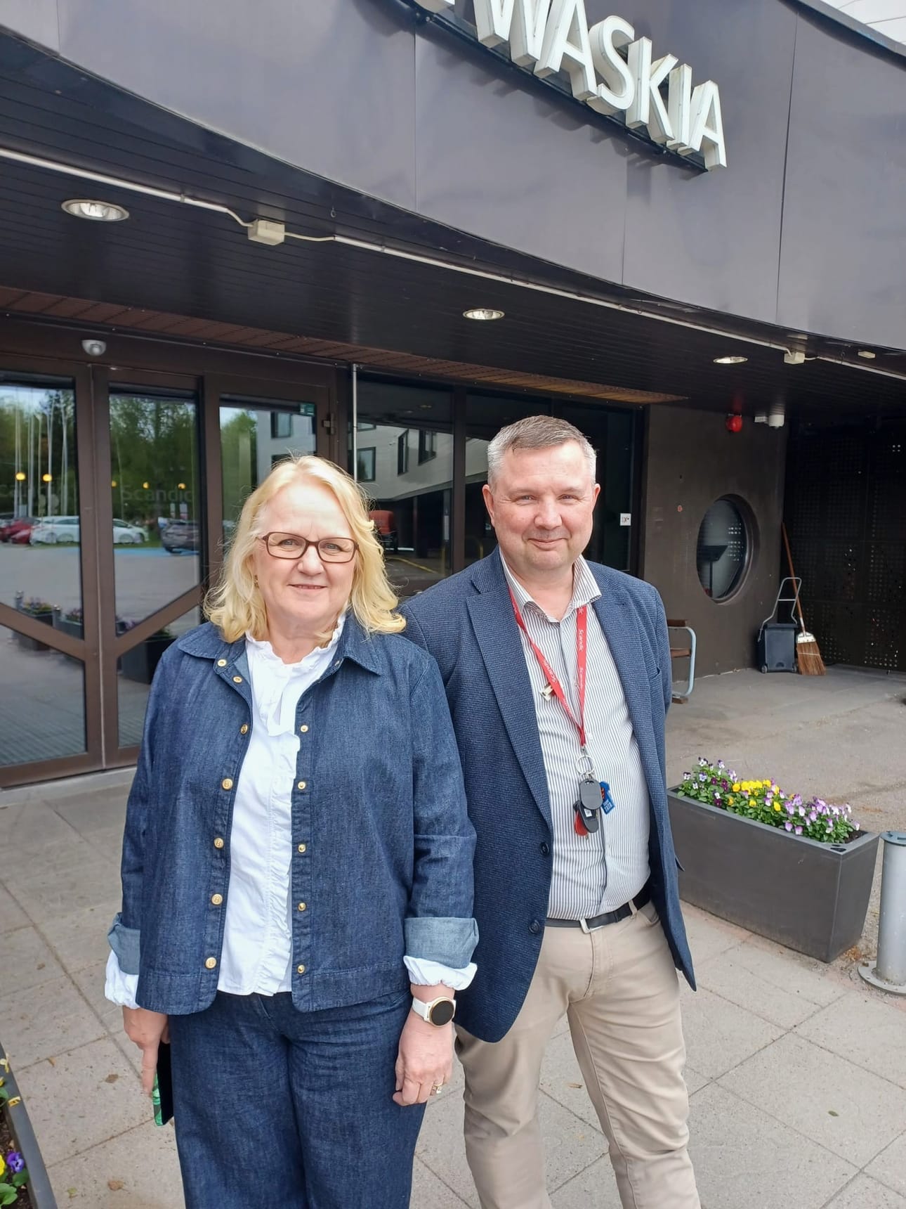 Johanna Uimonen ja Marko Paulin ovat tyytyväisiä remontin valmistumisesta.