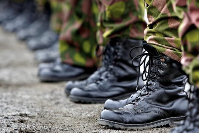 Reservipoliisit voisivat esityksen mukaan olla yli 35-vuotiaita esimerkiksi sotilaspoliisikoulutuksen saaneita. ARKISTOKUVA: TOMI KOSONEN