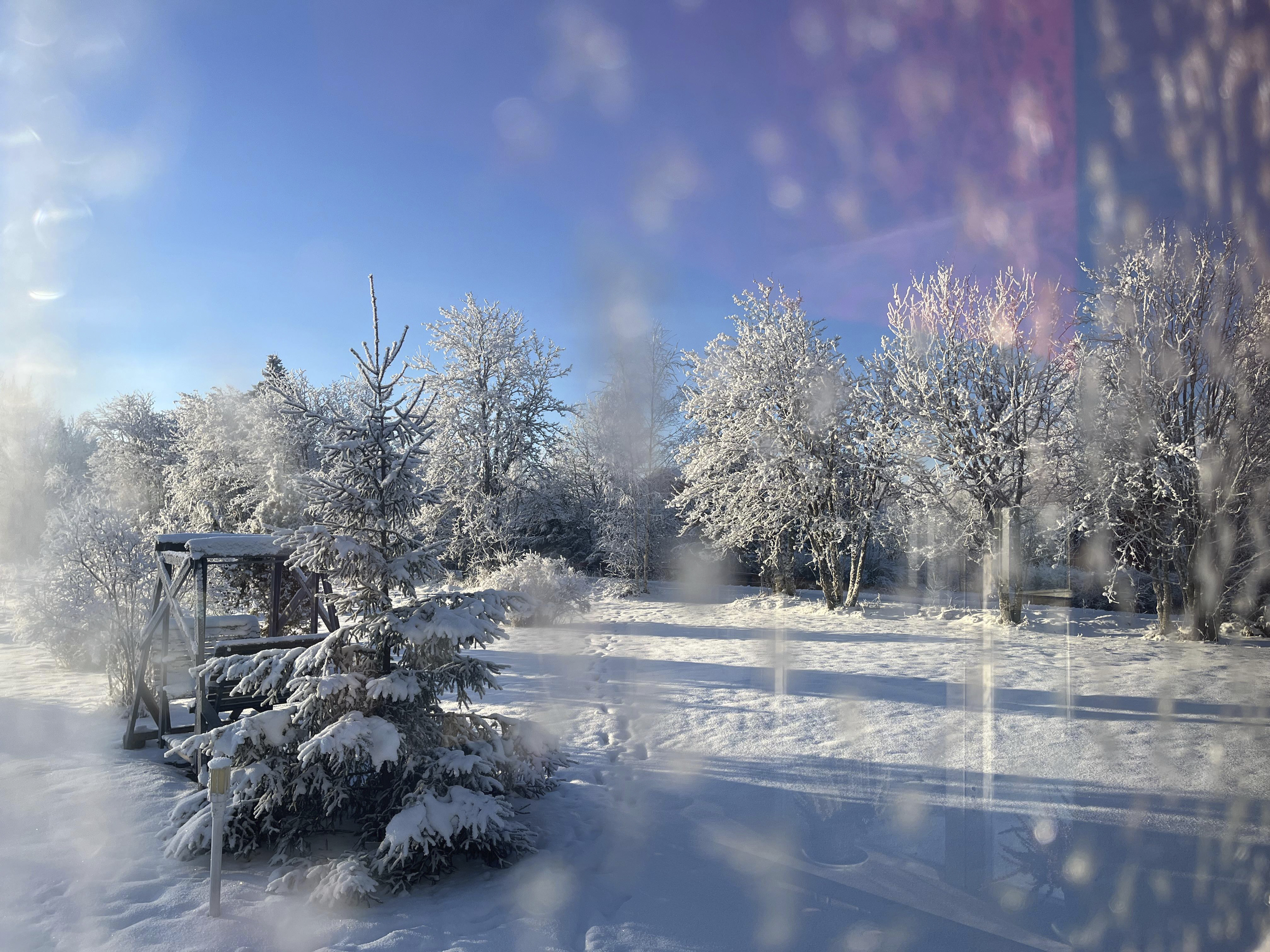 Talviluonto antoi viikonloppuna parastaan – katso lukijoiden kuvat!