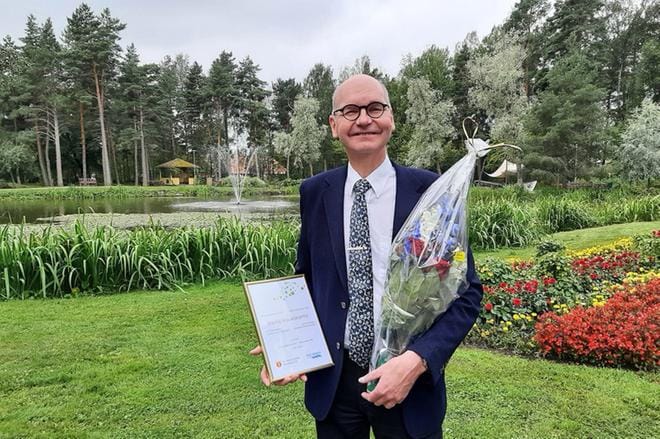 Heikki Kaukoranta sai kiitosta muun muassa ahkerasta tiedottamisesta korona-asioista ja kannustavasta asenteesta suositusten noudattamiseen. Kuva: Pohjanmaan liitto