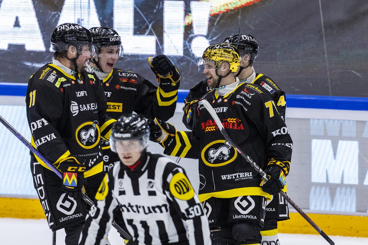 Kärpät kohtaa sarjassa kakkossijaa pitävän Tapparan tänään Raksilassa.