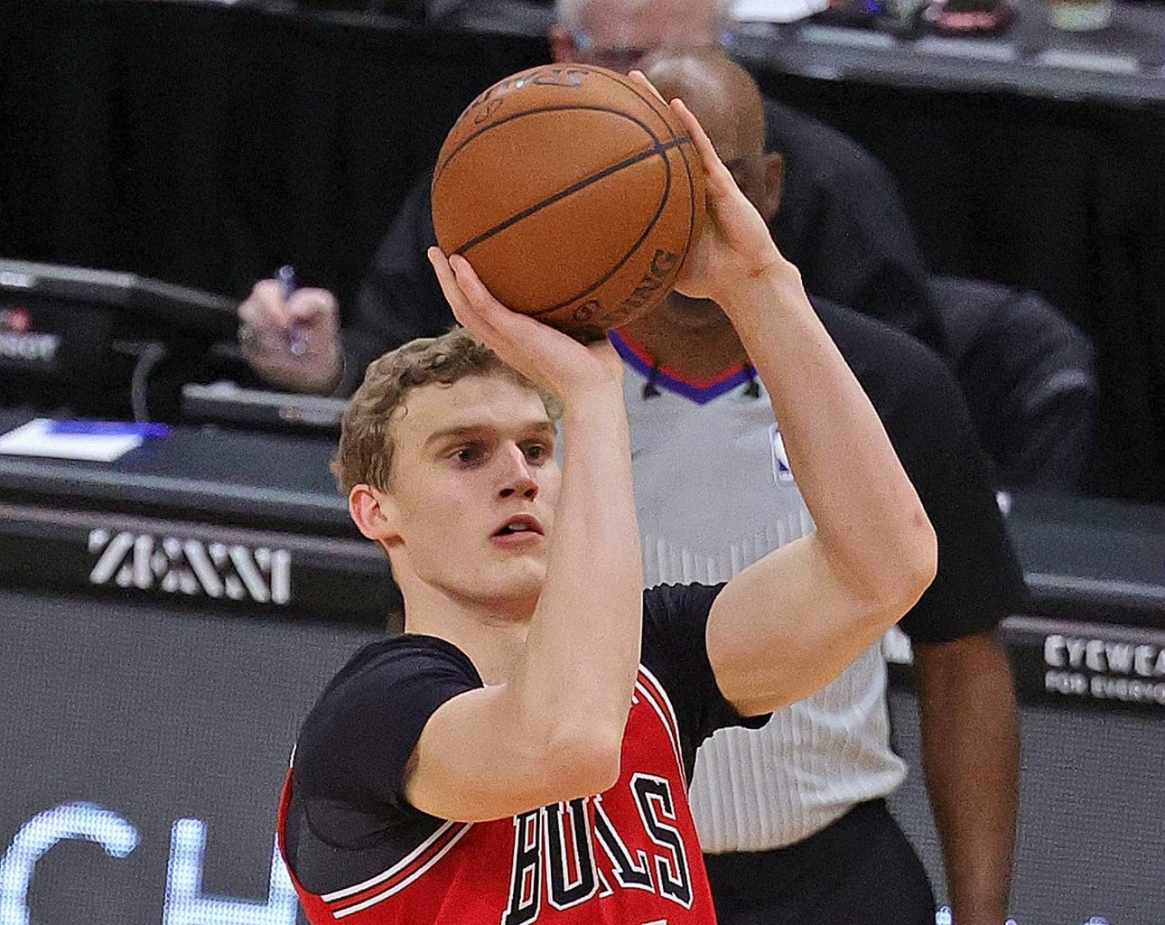 Markkanen oli jälleen Utah Jazzin paras pisteentekijä. Markkanen arkistokuvassa Chicagon paidassa. Lehtikuva/AFP