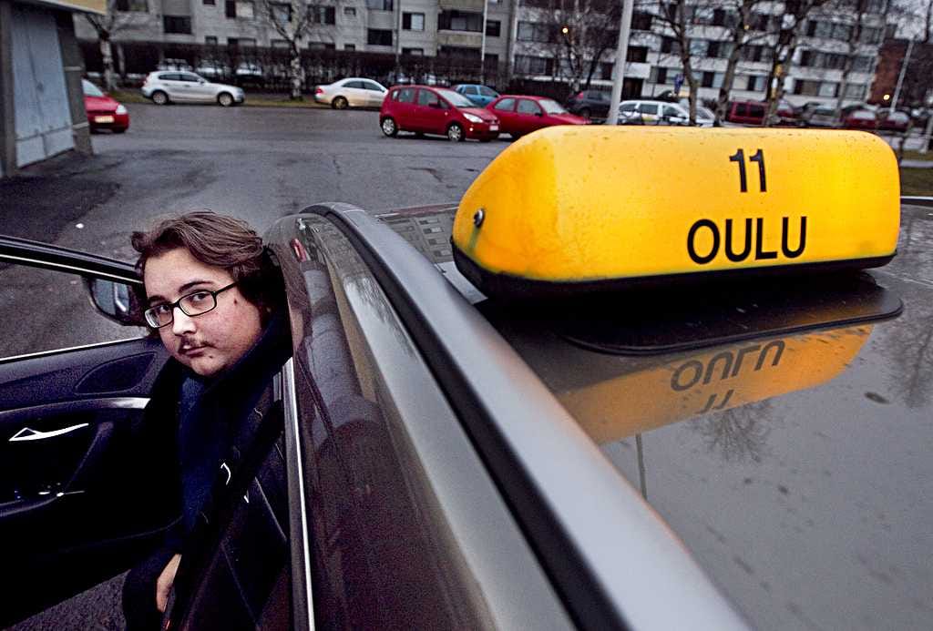 Ville Blomqvistin ajovuoro tällä taksilla alkaa perjantaina hieman ennen vuorokauden vaihtumista.