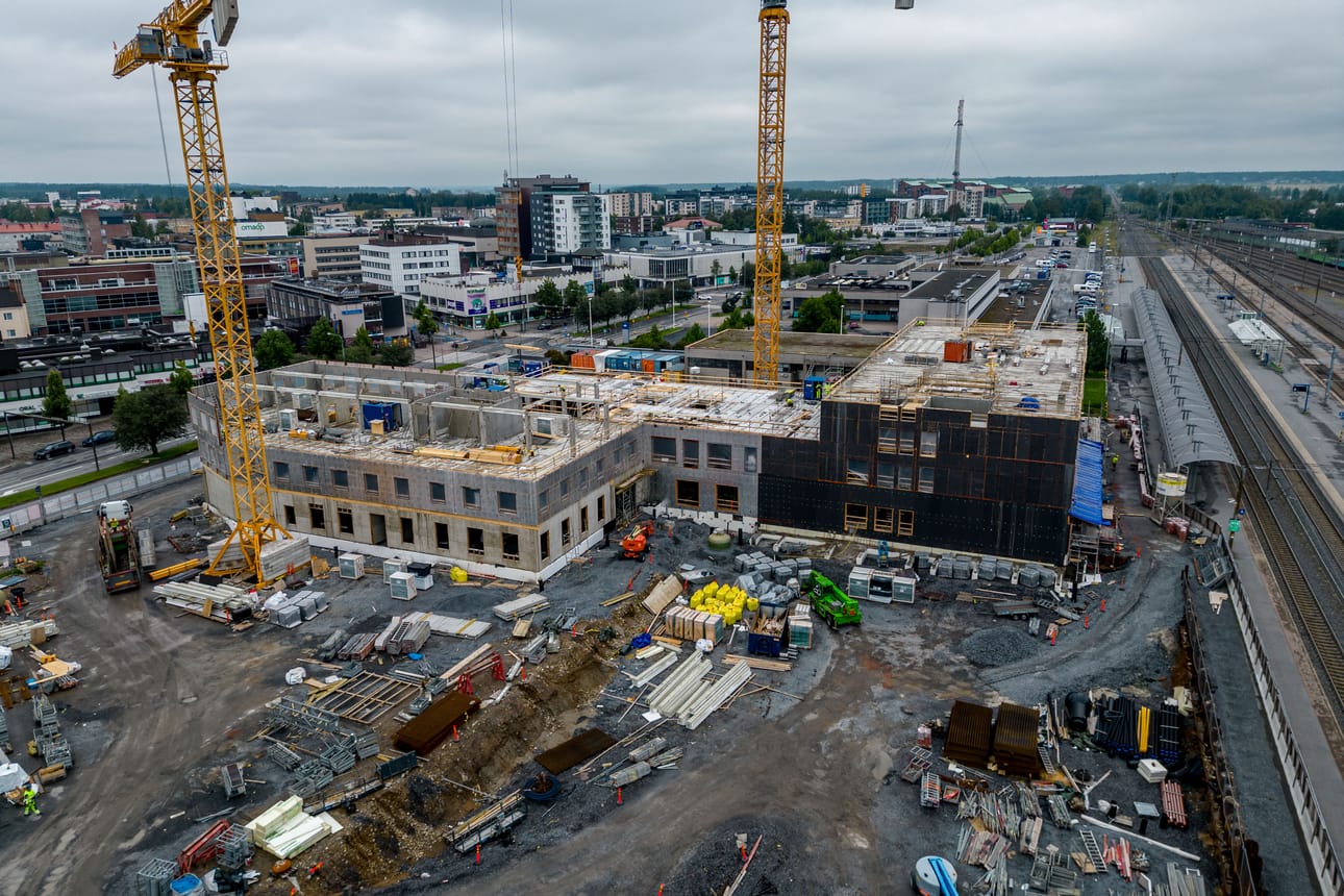 Rakennustyöt Seinäjoen asemanseudulla etenevät vauhdilla.