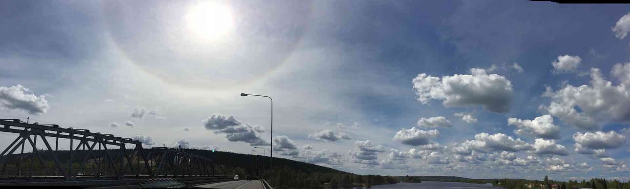 Siltojen lenkki ja halo. Jaana Sillman ehti siltojen lenkillä havainnoida kesätaivaan ilmiöitä.