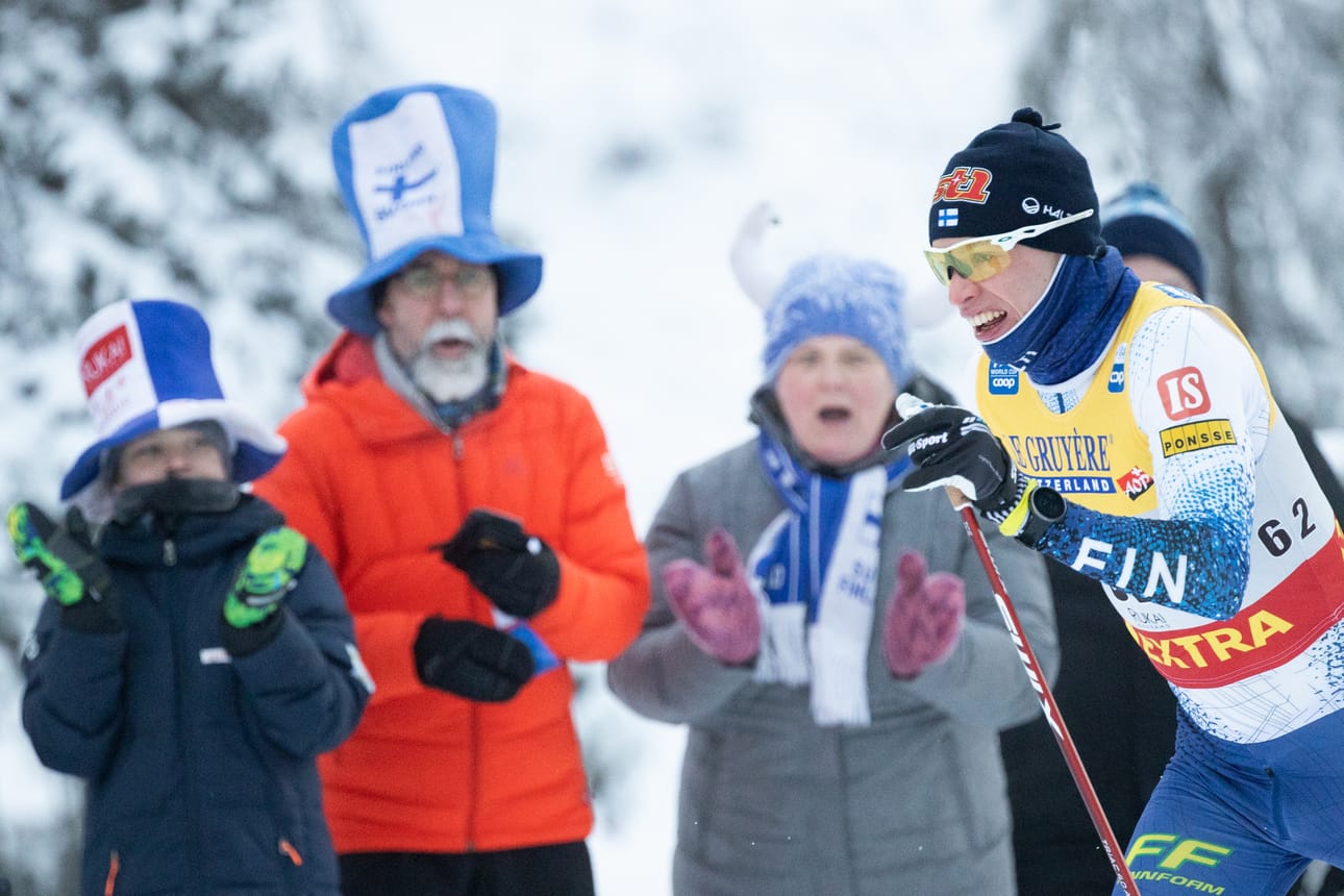 Iivo Niskanen sai läpi matkan kannustusta Rukalle saapuneelta yleisöltä.