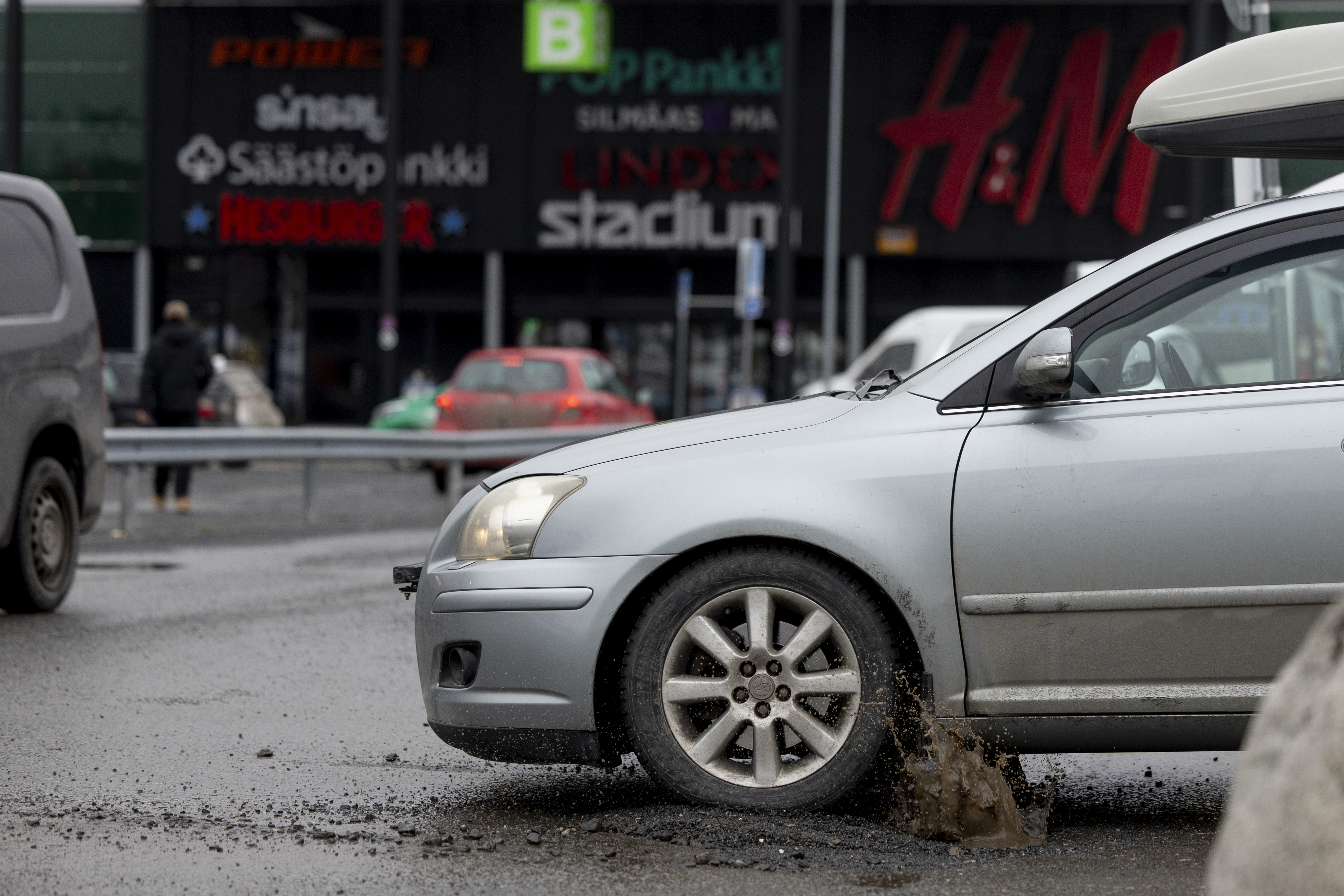Ideaparkin pihan kuopat ovat vuosittainen ongelma